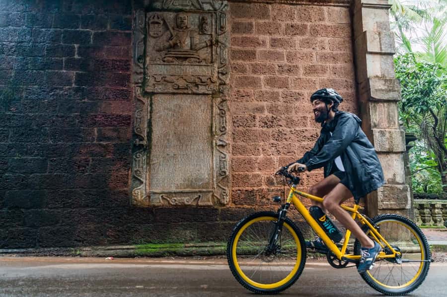Goa: Old Goa and Divar Island E-Bike Tour with Snacks - A Slower Look at Local Life