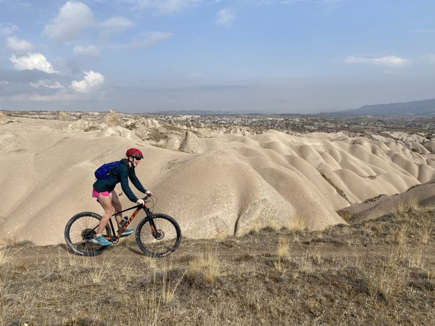 Göreme: Mountain Bike Day Rental in Cappadocia - Starting in Göreme with eight hours ahead