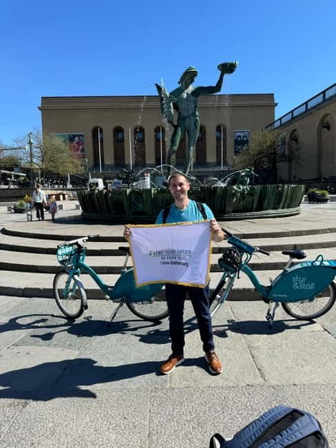 Gothenburg: City Highlights Bike Tour with Transfer - A Private Pace With Some Limits