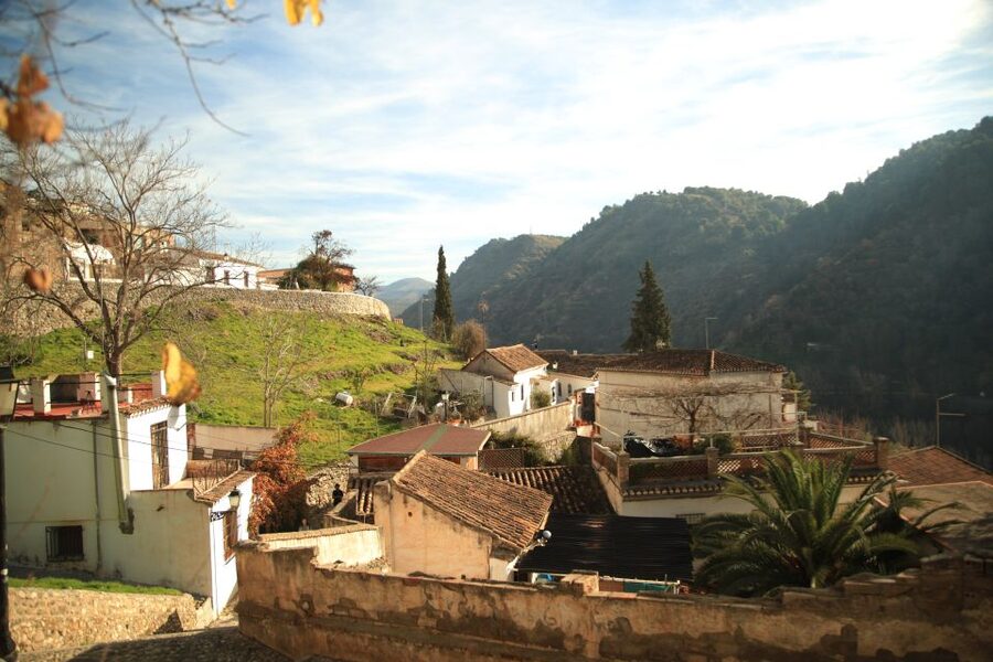 Granada: Albaicin and Sacromonte E-Bike Tour - Who should book it, and who should think twice?