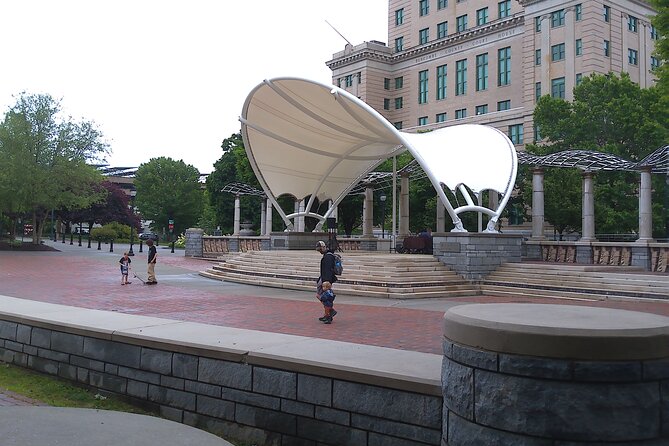 Guided Asheville E-bike Tour of River Arts, Mountains and Murals - Riverside Cemetery: a mountain garden of memory