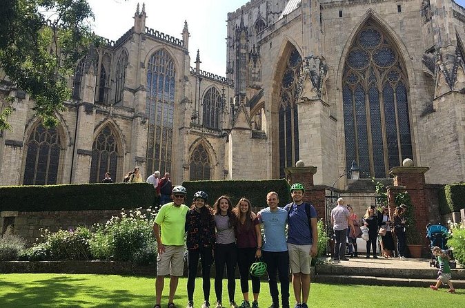 Guided Bike Tour in York - York’s walls and Micklegate Bar