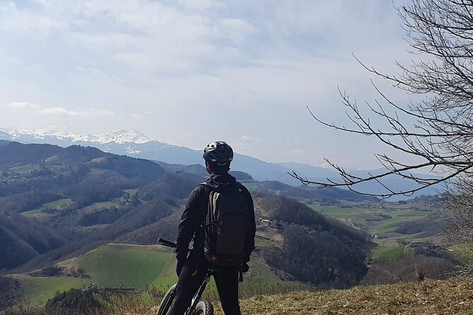 Guided E-bike Tour in Bologna with aperitif - Why an e-bike is a smart way to see Bologna