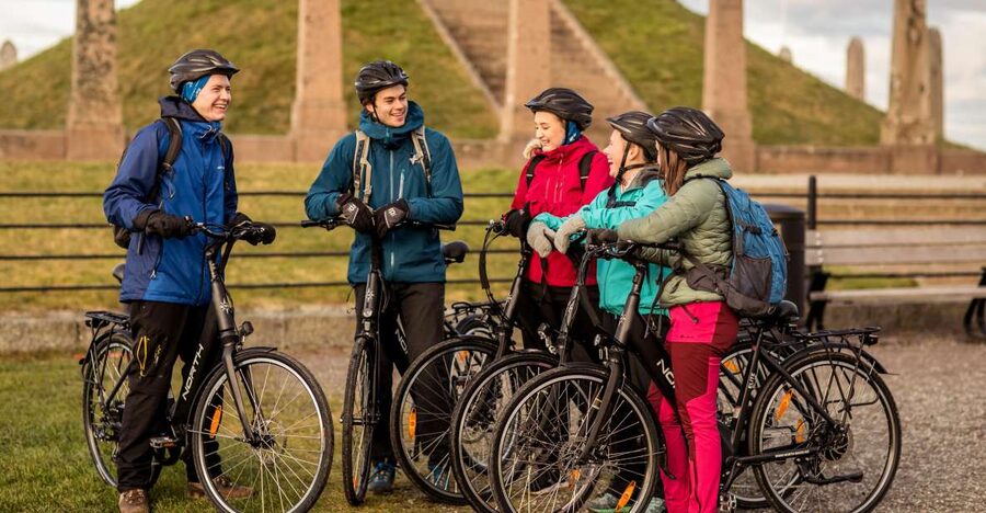 Guided E-Bike Tour in Haugesund: city, vikings, Rising Tides - Harald Fairhair and the story of one Norway