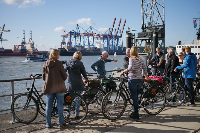 Guided Hamburg City Bike Tour - Jungfernstieg and the Alster Lakes
