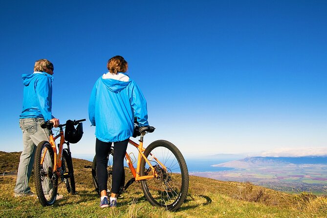 Haleakala Express Self-Guided Bike Tour with Bike Maui - The 6,500-foot start and the first downhill miles
