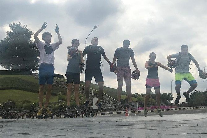 Half-day E-bike Nam Phrae (hilly, fully paved roads, GUIDED) - How difficult is the cycling?