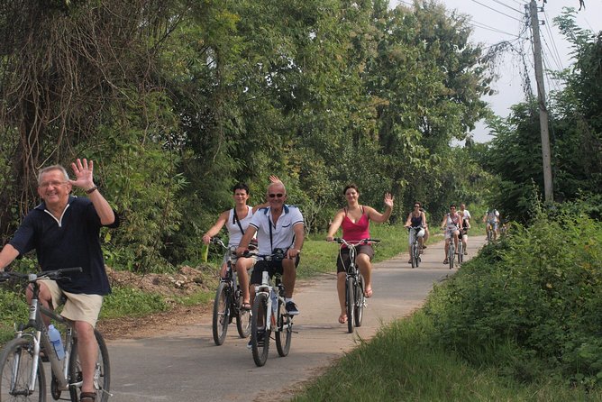 Half-Day Lanna Countryside Cycling Tour in Chiang Mai - Leaving Chiang Mai for Lanna country