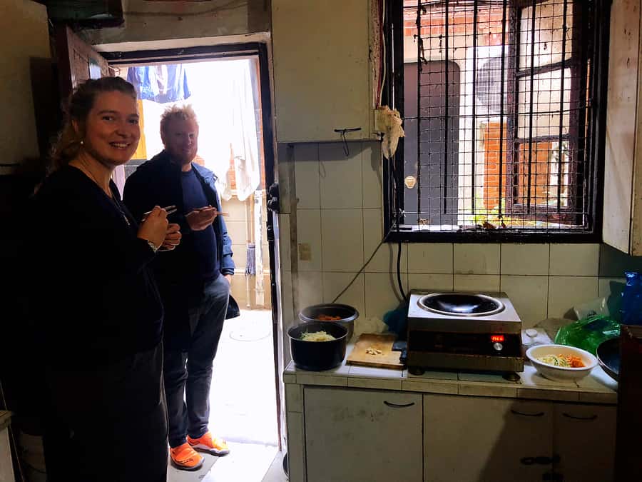 Half-Day Old Shanghai Small Group Bike Tour (Day & Night) - Guides and the small-group advantage