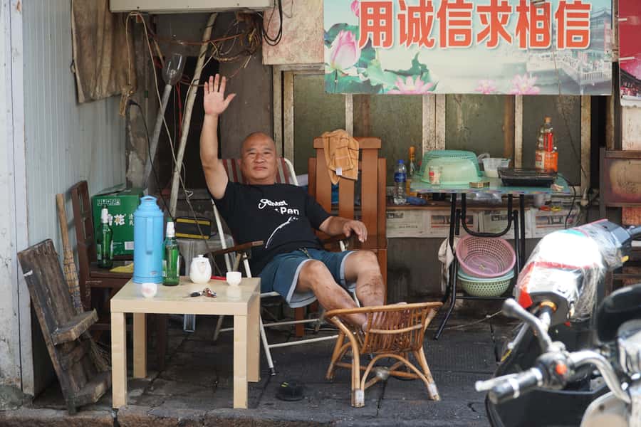 Half-Day Old Shanghai Small Group Bike Tour (Day & Night) - Tianzifang: craft shops, galleries, and narrow lanes