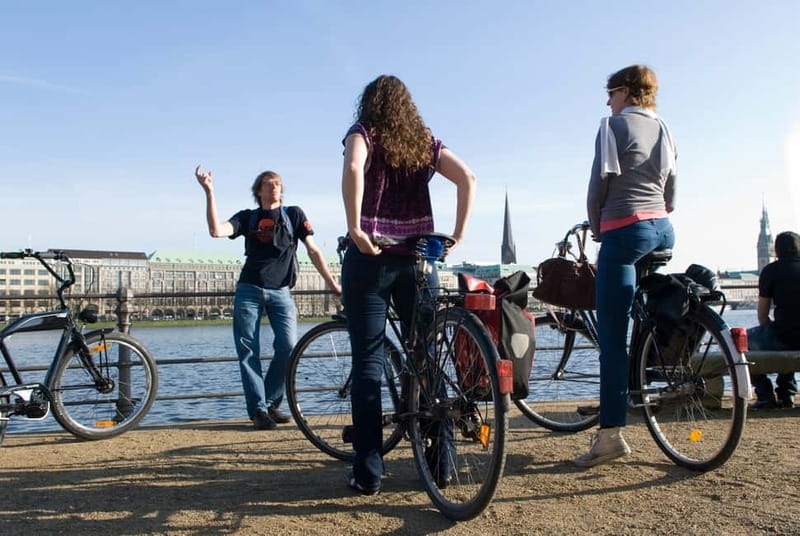 Hamburg 3-Hour Bike Tour - Elbphilharmonie and the harbor connection