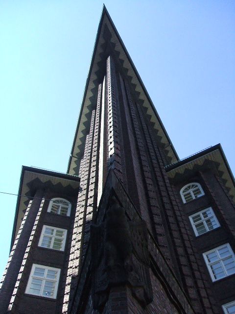 Hamburg: Bike Tour of the Speicherstadt & Old Harbor - Guide quality and pace