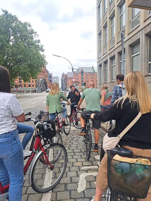 Hamburg: City Tour by Bike with Elbphilharmonie incl. Bike - HafenCity and the Elbphilharmonie