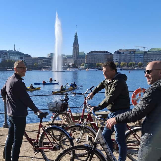 Hamburg: City Tour by Bike with Elbphilharmonie incl. Bike - Neustadt, St. Michael’s, and Peterstraße