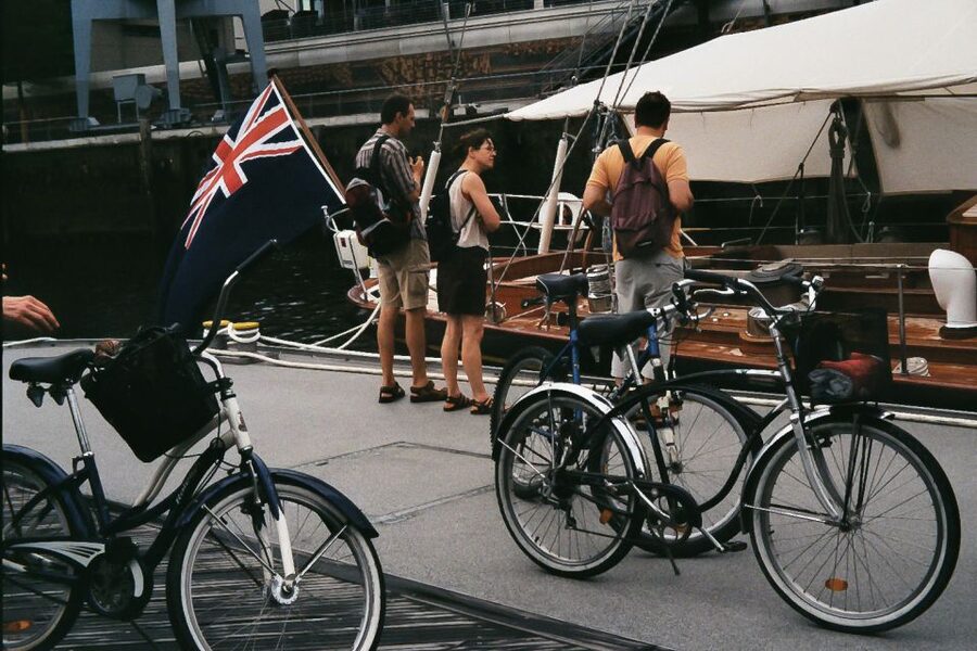 Hamburg: Downtown, Alster & Creative Neighborhoods by Bike - St. Pauli and Hafenstrasse: street life with a sharper edge