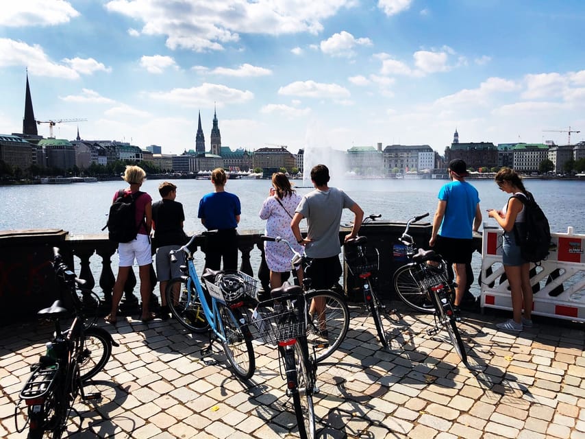 Hamburg: Guided Bike Tour - Reeperbahn and St. Pauli