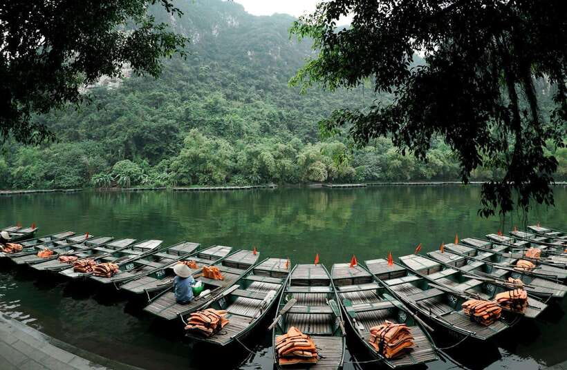 Hanoi:Ninh Binh-Trang An-Mua Cave-Hoa Lu&Cycling BEST SELLER - Guides, organization, and the group experience