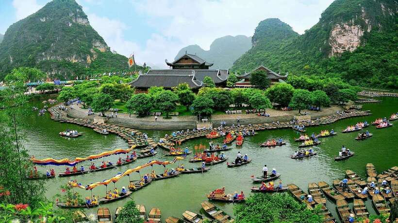 Hanoi:Ninh Binh-Trang An-Mua Cave-Hoa Lu&Cycling BEST SELLER - A village bike ride at an easy but fixed pace
