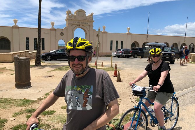 Hawaiian Food Tour by Bike in Oahu - Queen’s Beach and Kapiolani Park