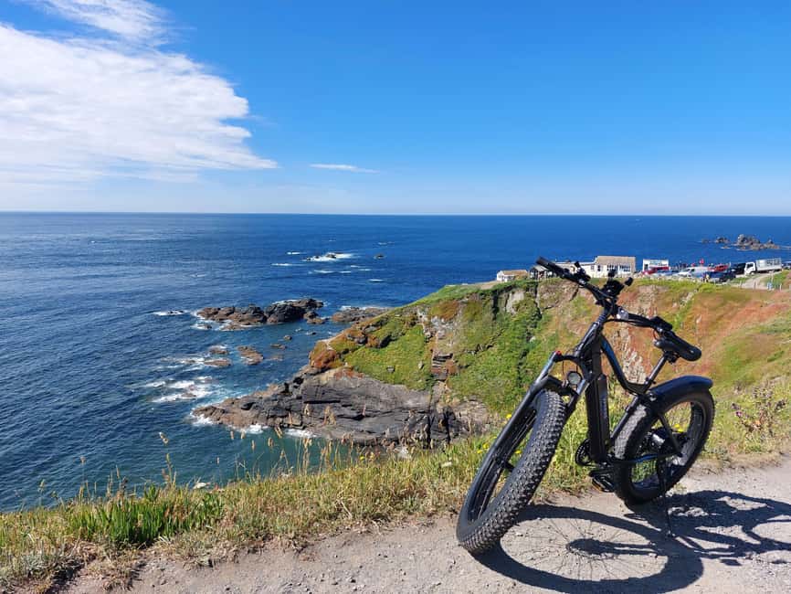 Hayle: 4-Hours Fat-Tyre E-Bike Hire - Starting at Hayle Harbour with a careful briefing