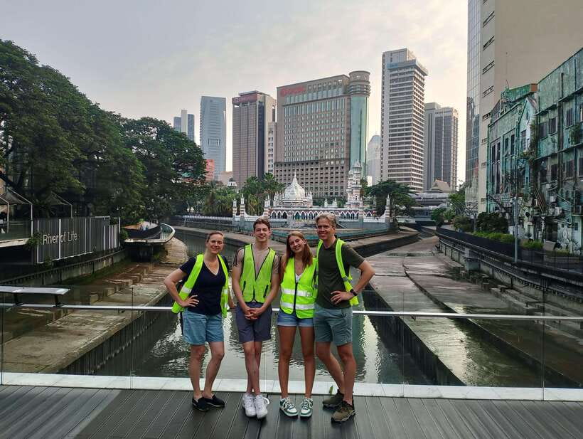 Hidden Kuala Lumpur: 4-Hour Bike Tour - Elena and the value of a small group