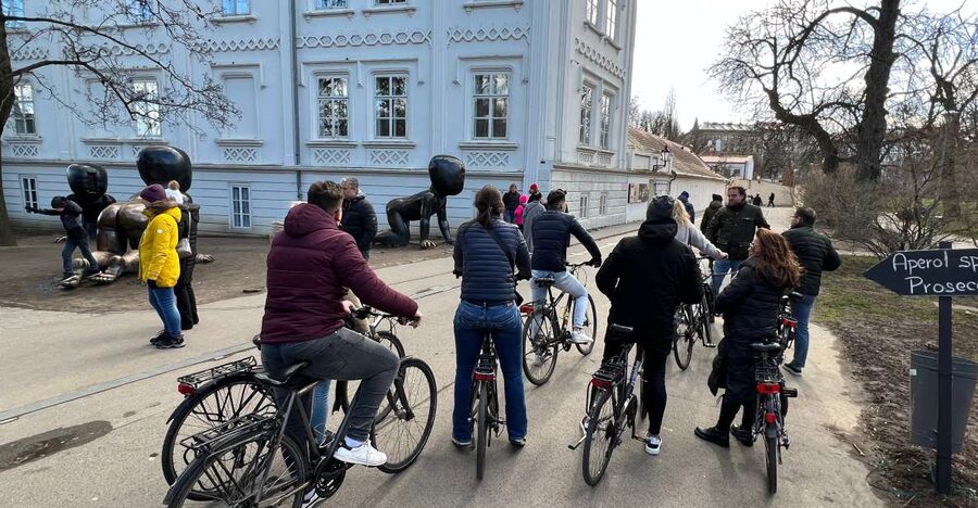 Hidden Prague Bike Tour - What the guides do well