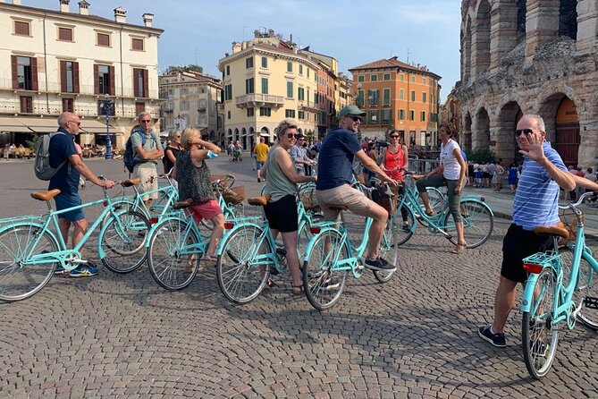 Highlights and hidden gems Verona Bike Tour - Porta Borsari and Piazza delle Erbe