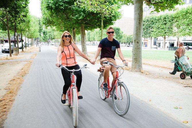Highlights of Paris Bike Tour w/ a Local Guide (English or Dutch) - The Louvre, Musée d’Orsay, and the grand boulevards