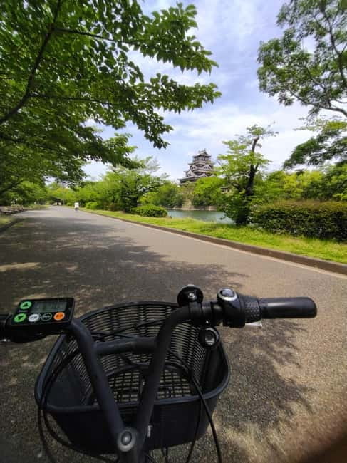 Hiroshima: Peace Park, Castle, and Mitaki Temple E-Bike Tour - The guide makes the history easier to follow
