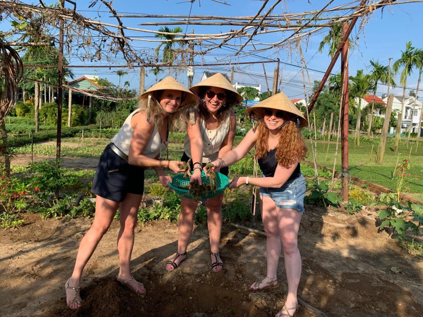Hoi An Countryside Bike Tour & Basket Boat Ride - Guides Tony and Đức Nguyễn