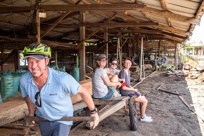 Hoi An: Morning Countryside Tour by Bike - Boat building and the working waterfront