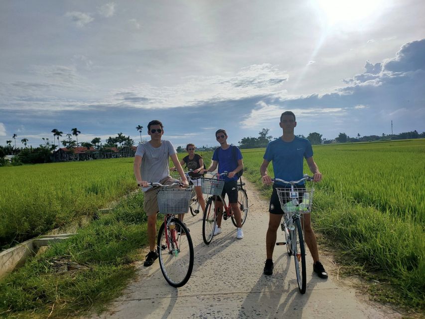 Hoi An: Private Villages Biking Tour with Meal - Tra Que vegetable village, where farming becomes hands-on