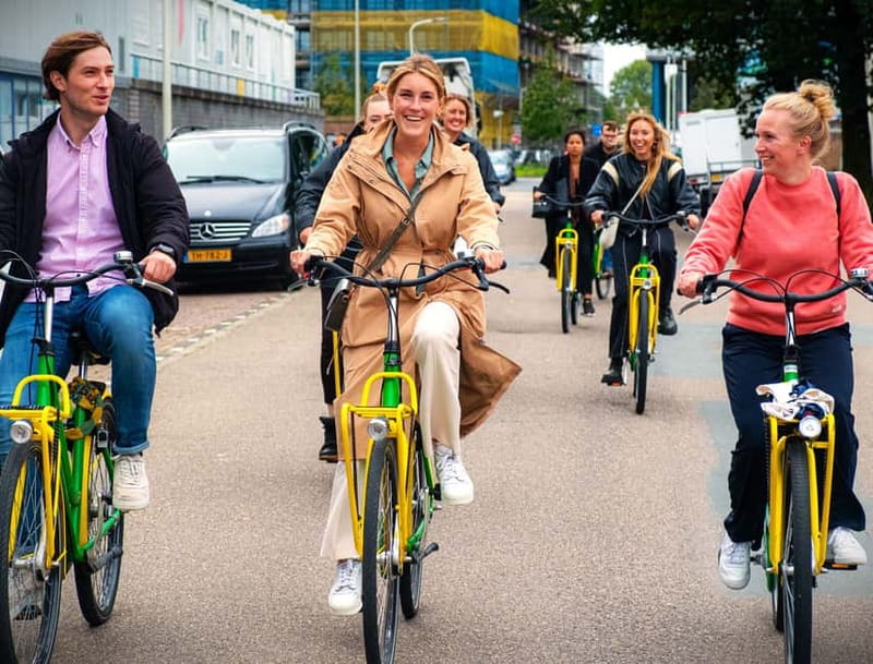 Interactive Safe 2,5hr Bike tour with Entertaining Guide - Why a bike makes sense in The Hague