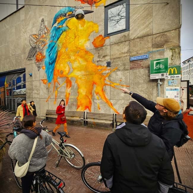 Interactive Safe 2,5hr Bike tour with Entertaining Guide - The Peace Palace and The Hague’s international role