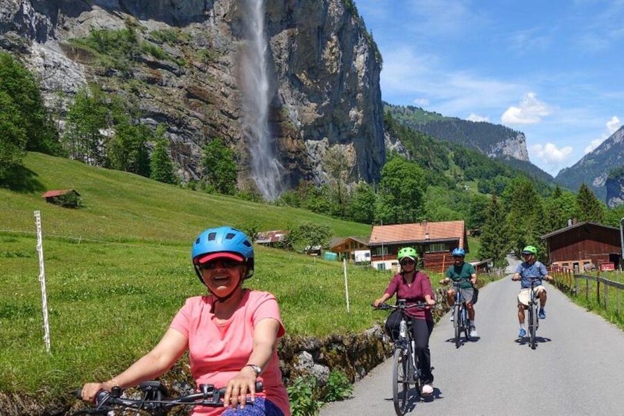 Interlaken: 72 Waterfalls Valley & Lauterbrunnen E-Bike Tour - Starting in Interlaken with the right expectations