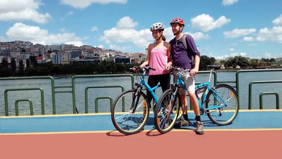 Istanbul: Eurasia Bike & Boat Half-Day Tour - Meeting your guide beside Balat’s waterfront