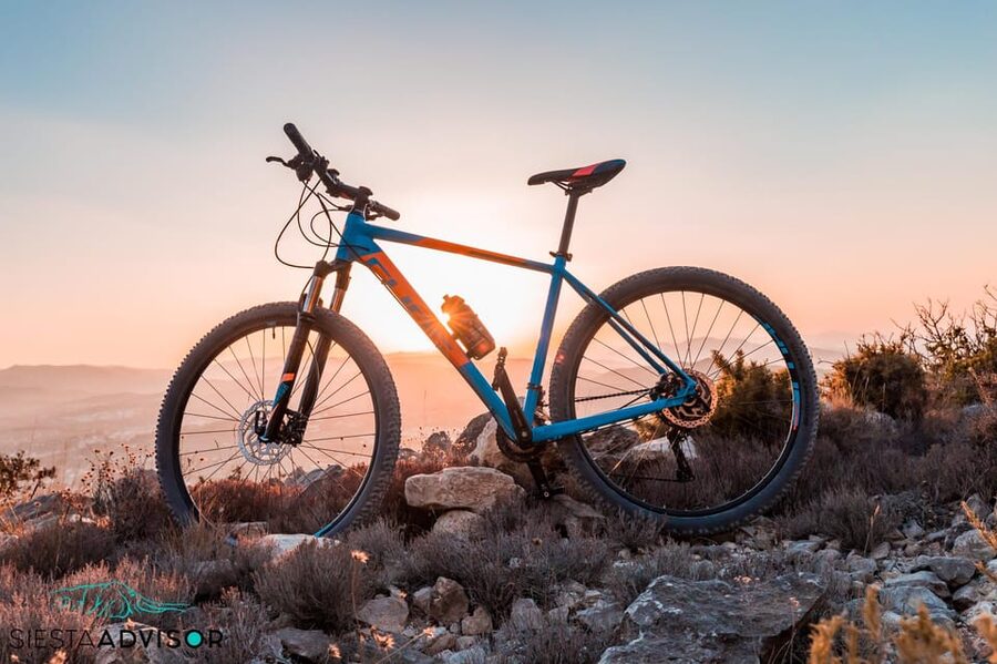 Jávea: Electric Bike Adventure to Local Coastal Treasures - Cala Blanca brings you to the coast