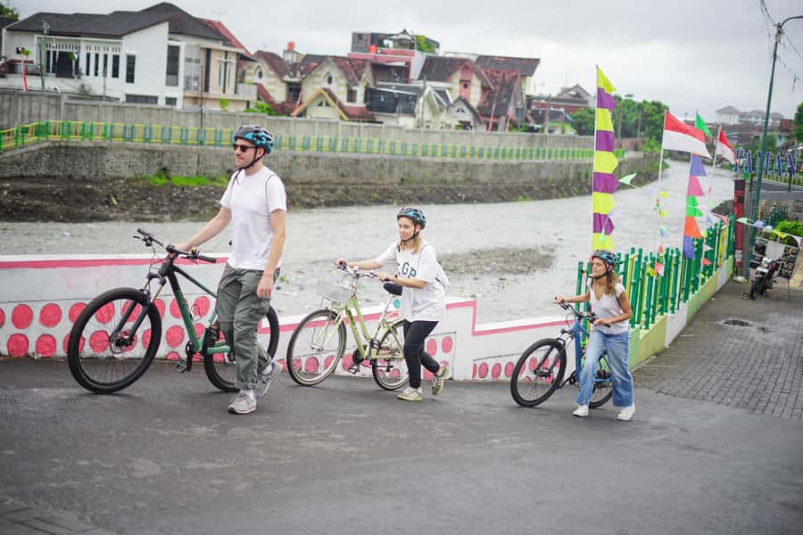 Jogja Hidden Gems - Cycling Tour - Fitness, Traffic, and Practical Comfort