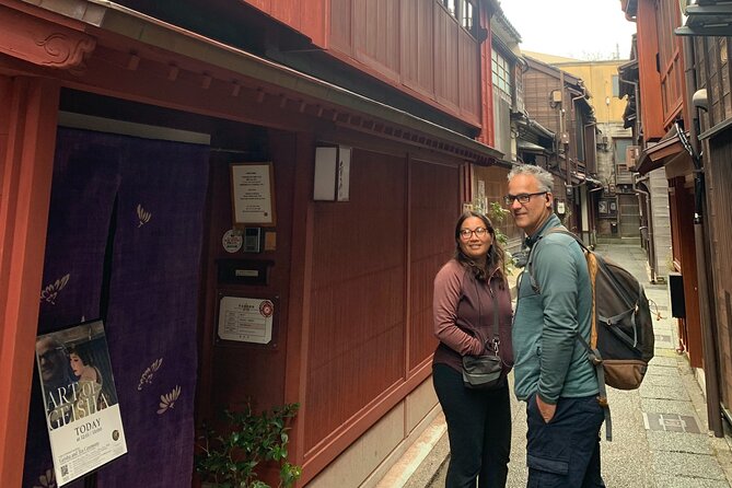 Kanazawa Half Day E-bike Tour - Kanazawa Castle and the Gyokusen-an tea stop