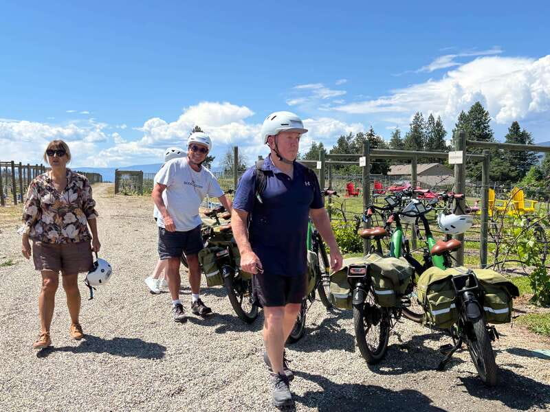 Kelowna: E-Bike Guided Wine Tour with Lunch & Tastings - Should you book the Kelowna e-bike wine tour?