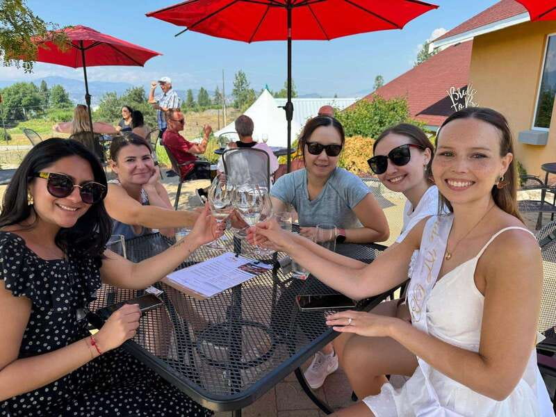 Kelowna: E-Bike Guided Wine Tour with Lunch & Tastings - Sperling Vineyards: your first taste of the region