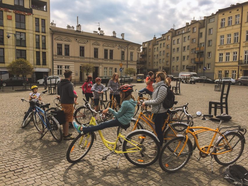 Krakow: Highlights of Krakow Bike Tour - Small Group - Old Town sights, from the main square to Wawel