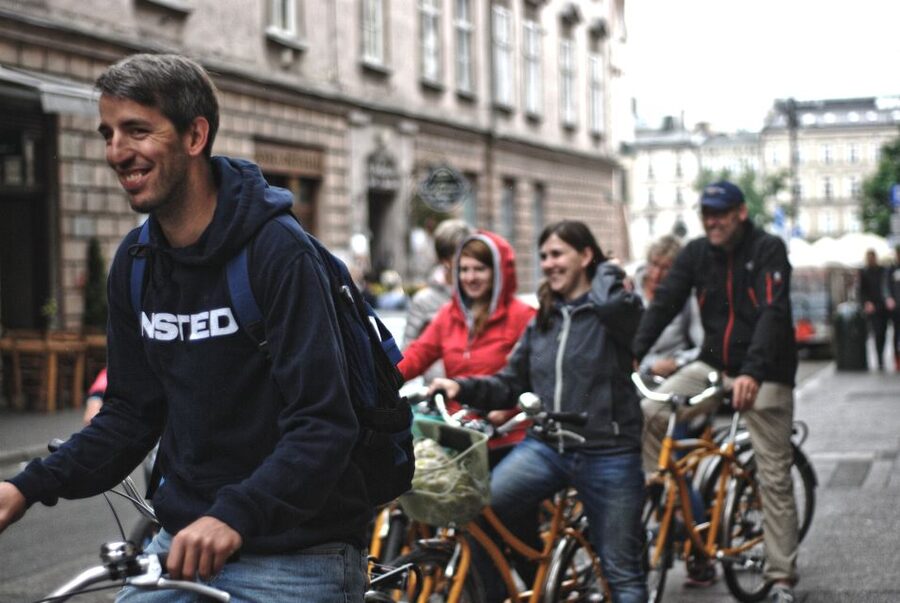 Krakow: Highlights of Krakow Bike Tour - Small Group - Along the Vistula and into Podgórze