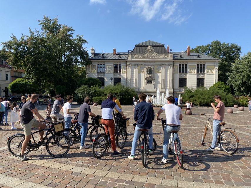 Krakow: Old Town Bike Tour with a Guide - Why a bike is a smart first look at Krakow