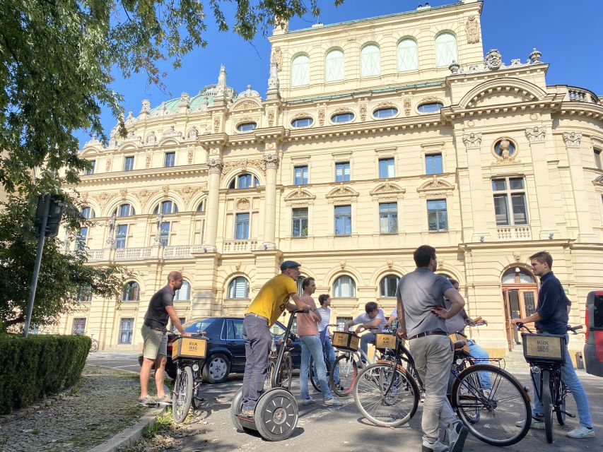 Krakow: Old Town Bike Tour with a Guide - Bicycle condition is worth checking