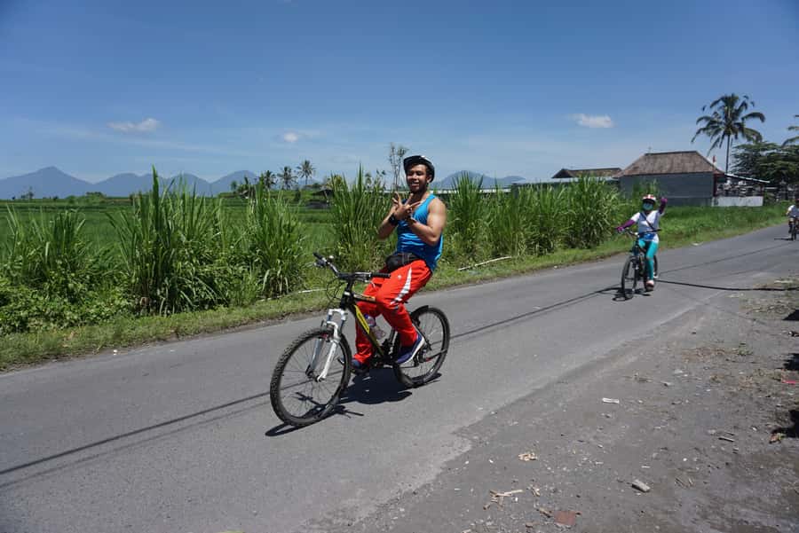 Kuta: Kintamani Culture and Nature Guided Cycling Tour - Gunung Raung Temple in Taro