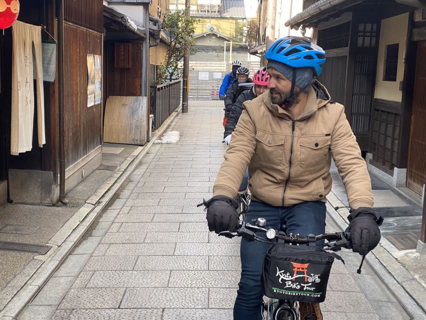 Kyoto: Full-Day City Highlights Bike Tour with Light Lunch - Arashiyama Bamboo Grove: beautiful, brief, and busy