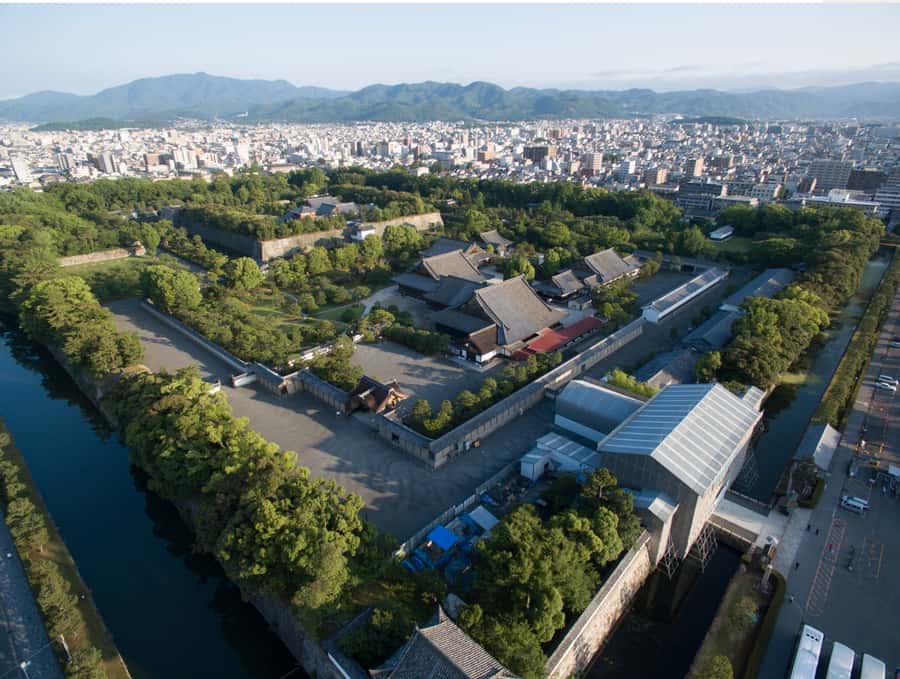 Kyoto: Tailored E-Bike Tour to Highlights & Hidden Gems - Local Shops, Markets, and Kyoto Food