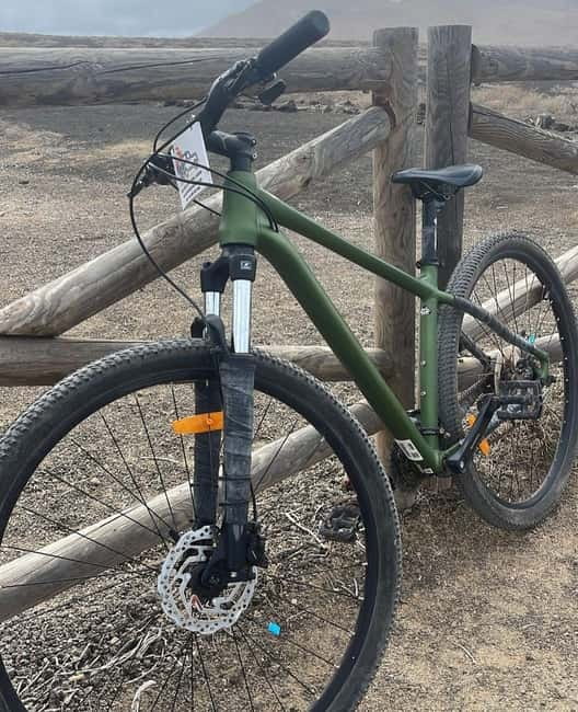 LA GRACIOSA: Bike rental MOUNTAIN BIKES - What a day on La Graciosa looks like