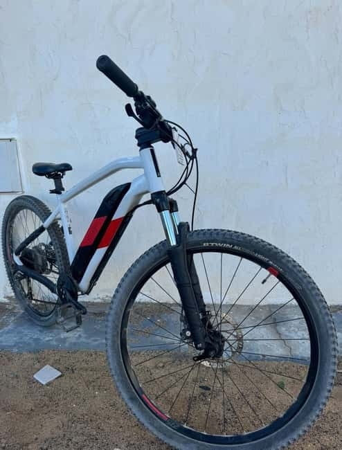 La Graciosa: Rent your ELECTRIC BIKE and explore the island at your own pace. - Starting Your Ride Near the Port